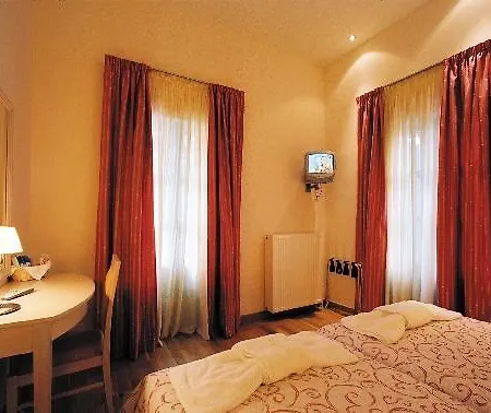 Hotel Helmos Kalavryta